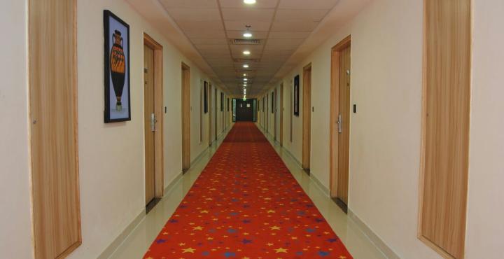 Xenious World Square Hotel Ghaziabad Exteriör bild