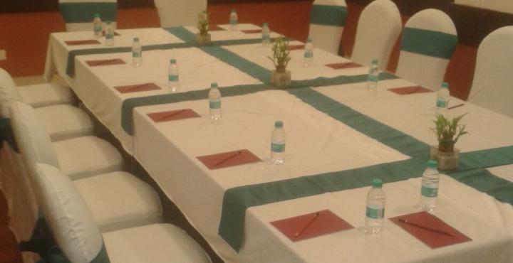 Xenious World Square Hotel Ghaziabad Exteriör bild